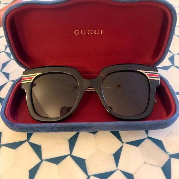 Gucci Brown square Sunglasses with Red and blue Accents glitter